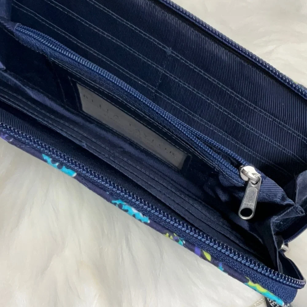 Bella Taylor Quilted Wallet Floral Print - Picture 3 of 7